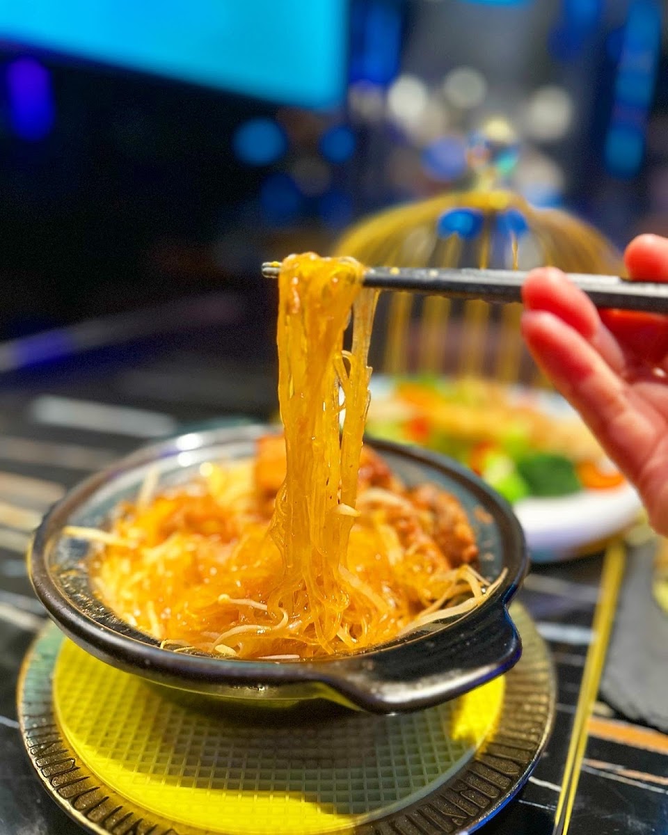 Shining Bar & Restaurant Photos 2